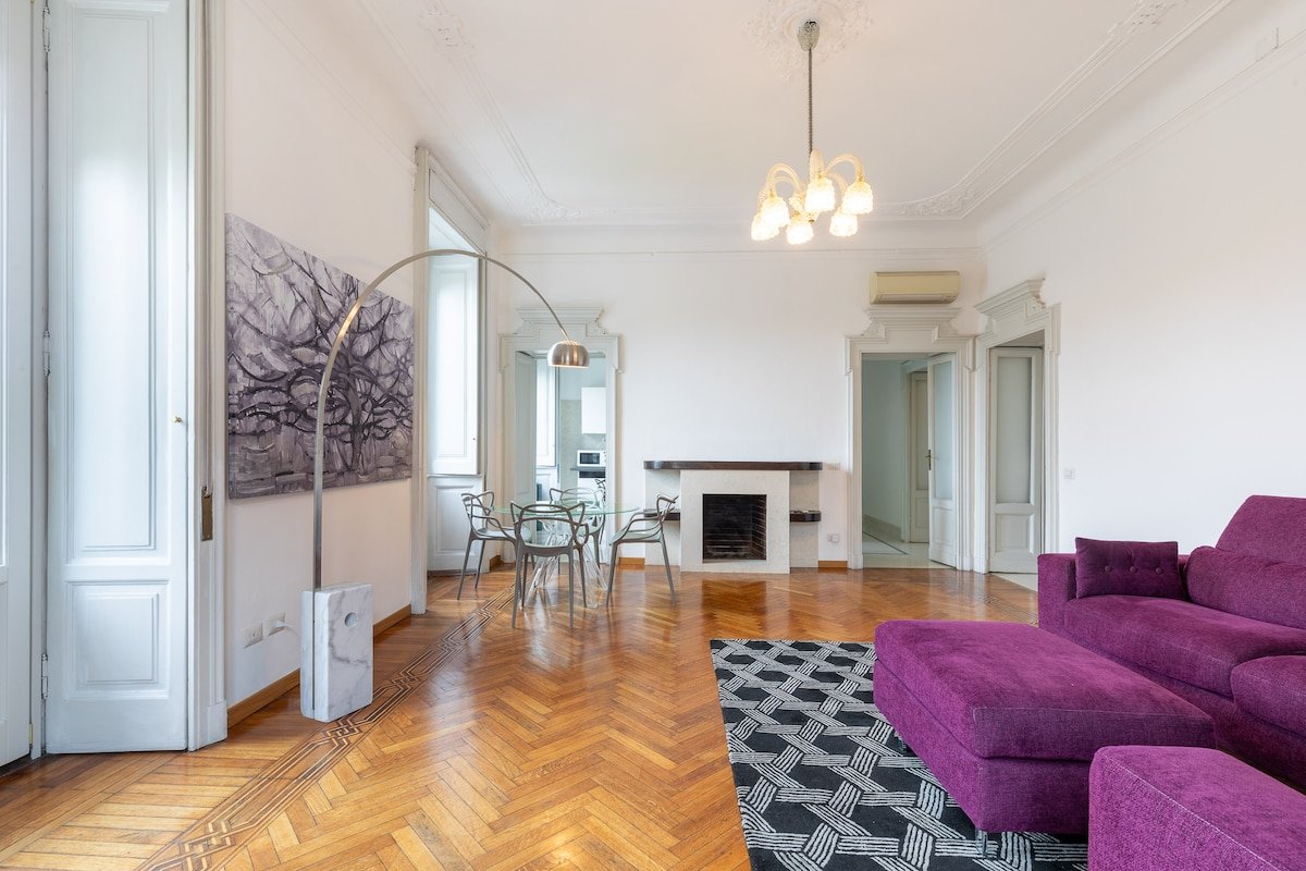 Elegante Appartamento con Vista Panoramica a Brera gallery image 2
