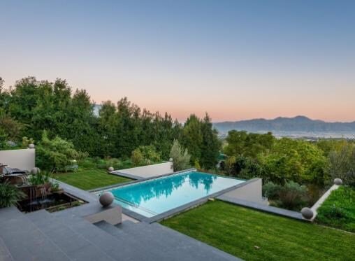 Klokhuis Somerset West gallery image 3