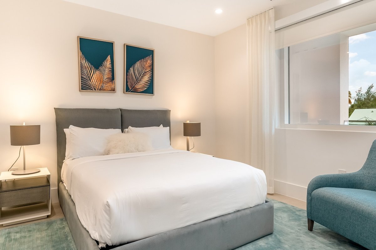 Club Suites 3 Bedroom at Rum Point gallery image 3