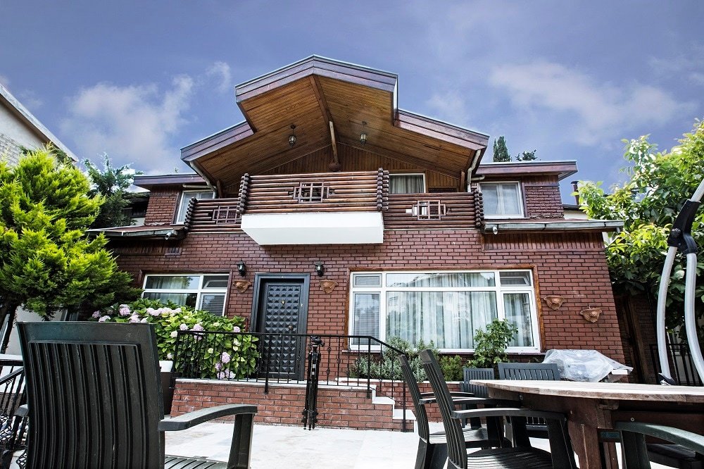 Deluks Villa gallery image 2