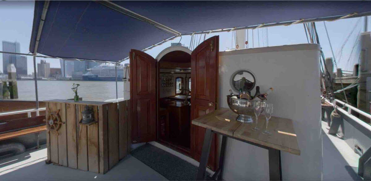 Volledig Schip te huur Historische Veerhaven gallery image 3