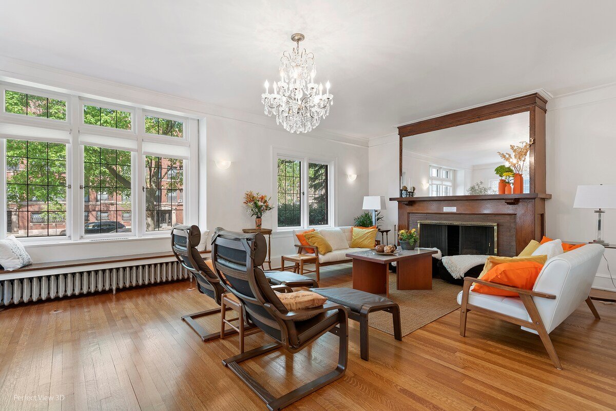 Amazing historic campus mansion! gallery image 3