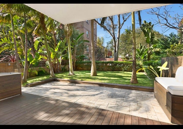 Manly Harbourside 3 bedroom apartment with yard gallery image 5