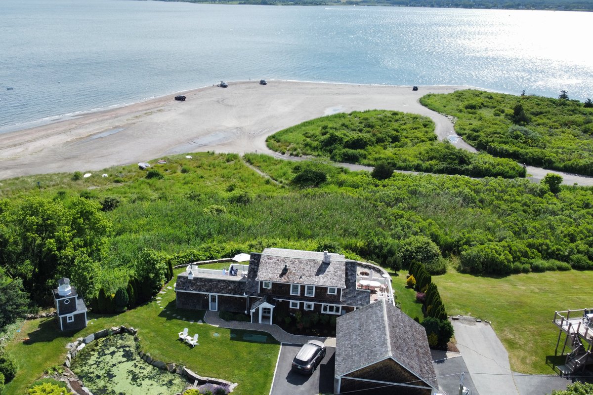 Beachcliff – Portsmouth. The Quiet Side of Newport