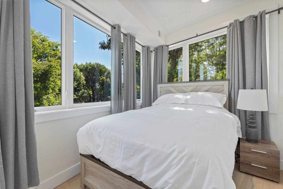 Townhouse at Capitol Hill 1 with Rooftop Discount gallery image 5