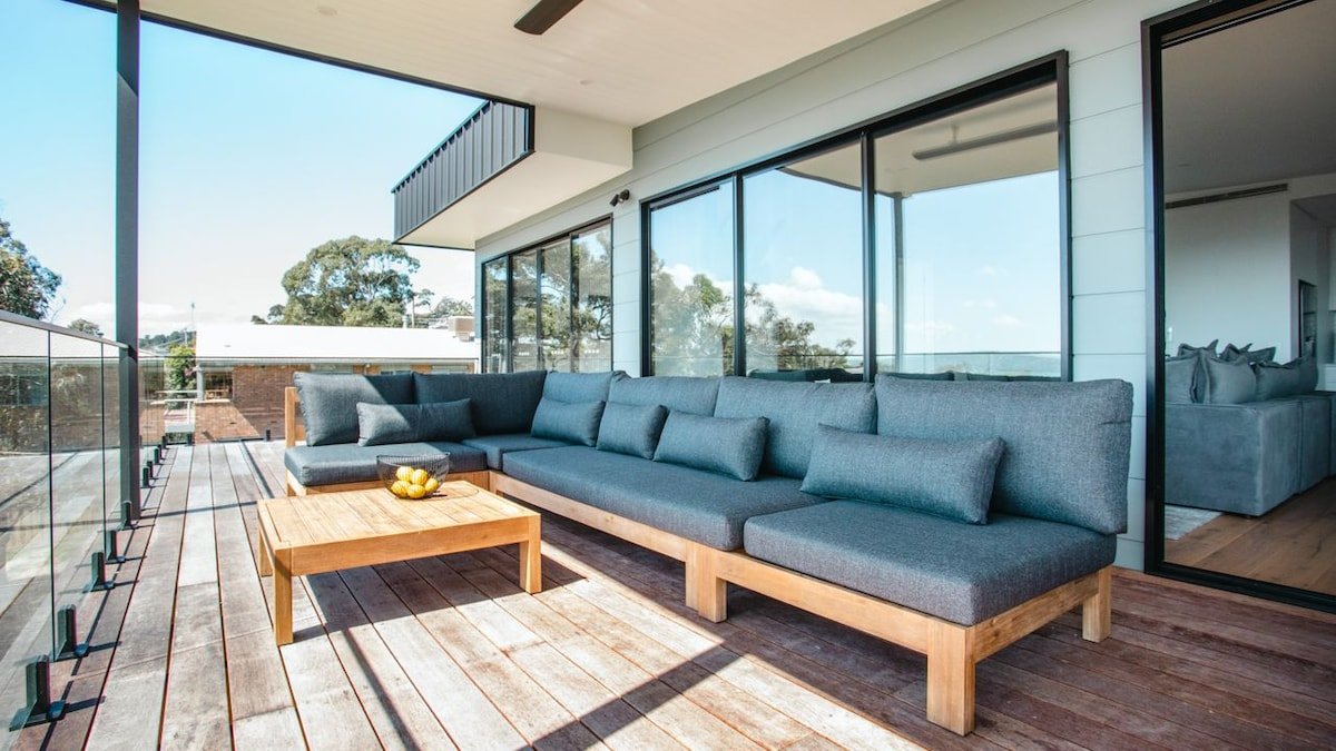 Tower Hill gallery image 4