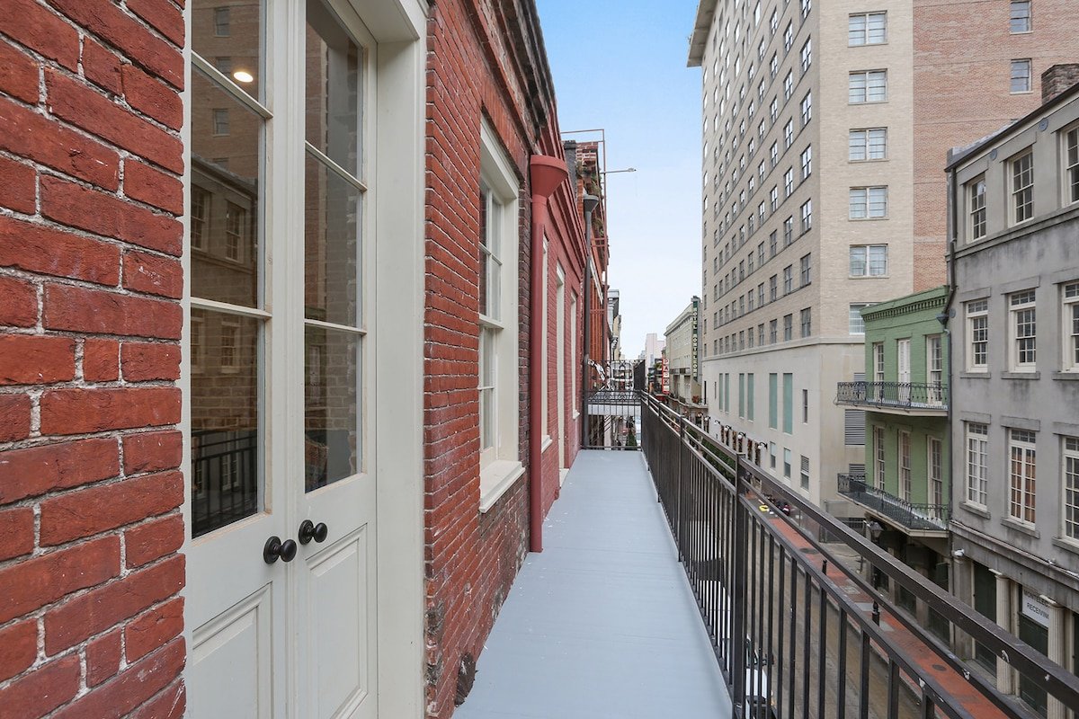 High Above History gallery image 4