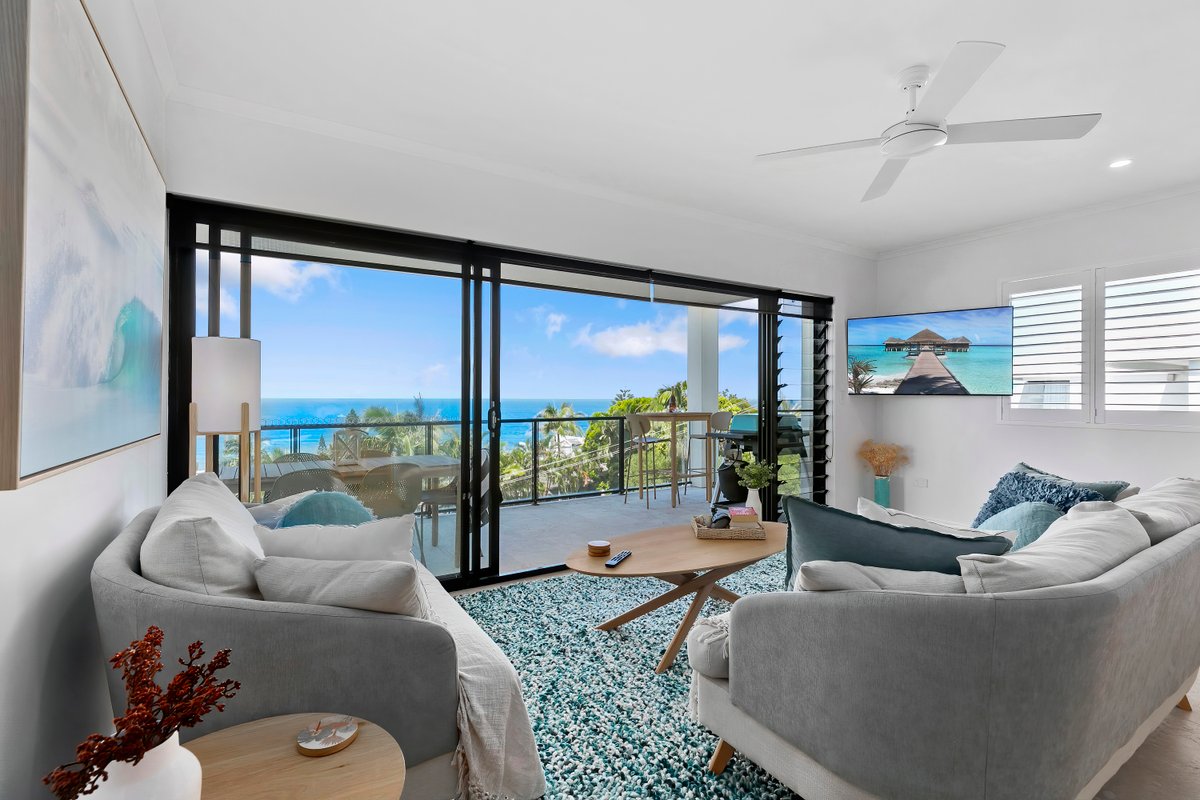 Ocean Viewpoint: Stunning Sunshine Beach Views