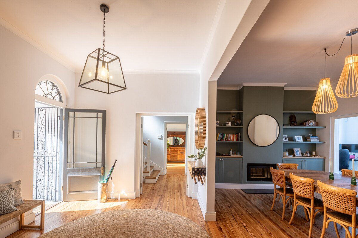 Spacious and Sunny Family Home in Cape Town gallery image 4