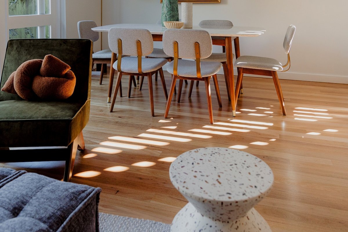 Darlington Mid-Century Charm gallery image 4