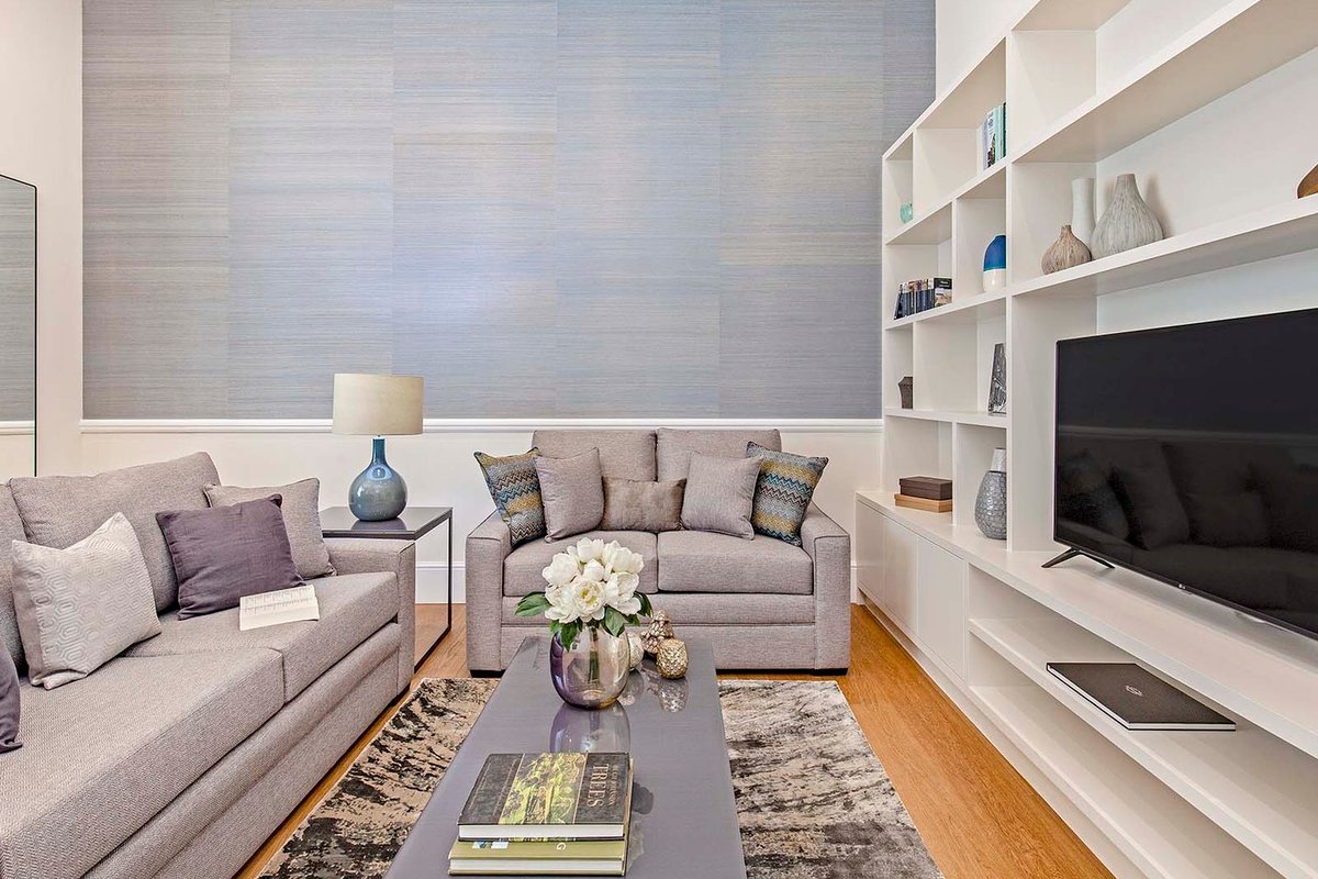 Knightsbridge Two Bedroom Apartment with Balcony