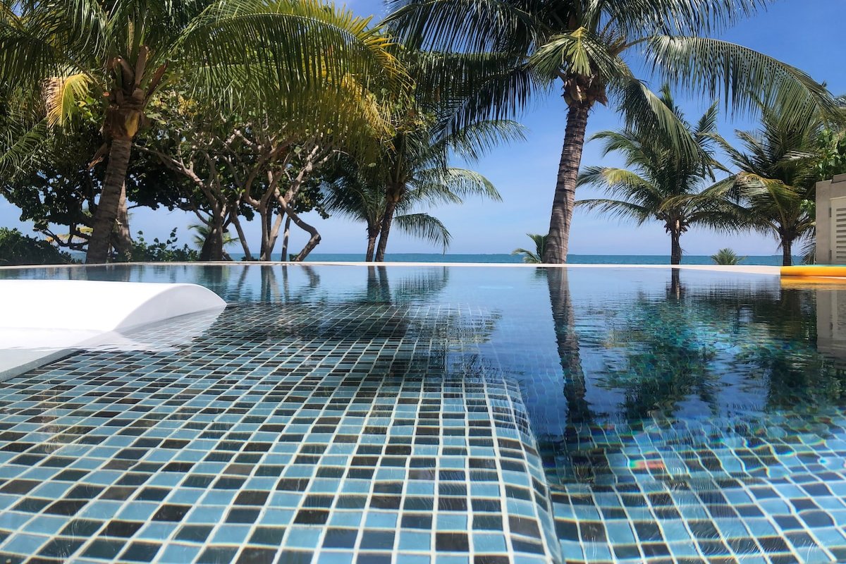 Beachfront villa IN Placencia village with chef gallery image 3