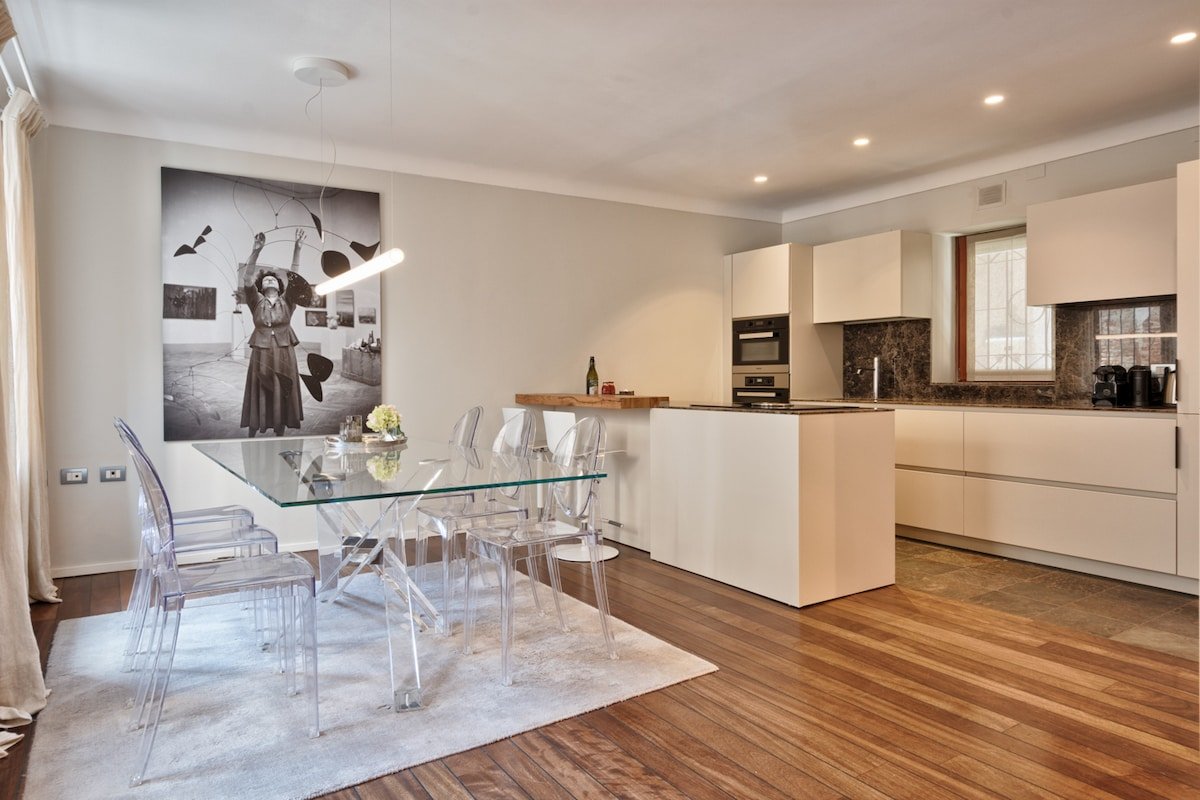 Stylish house with wonderful roof terrace gallery image 5