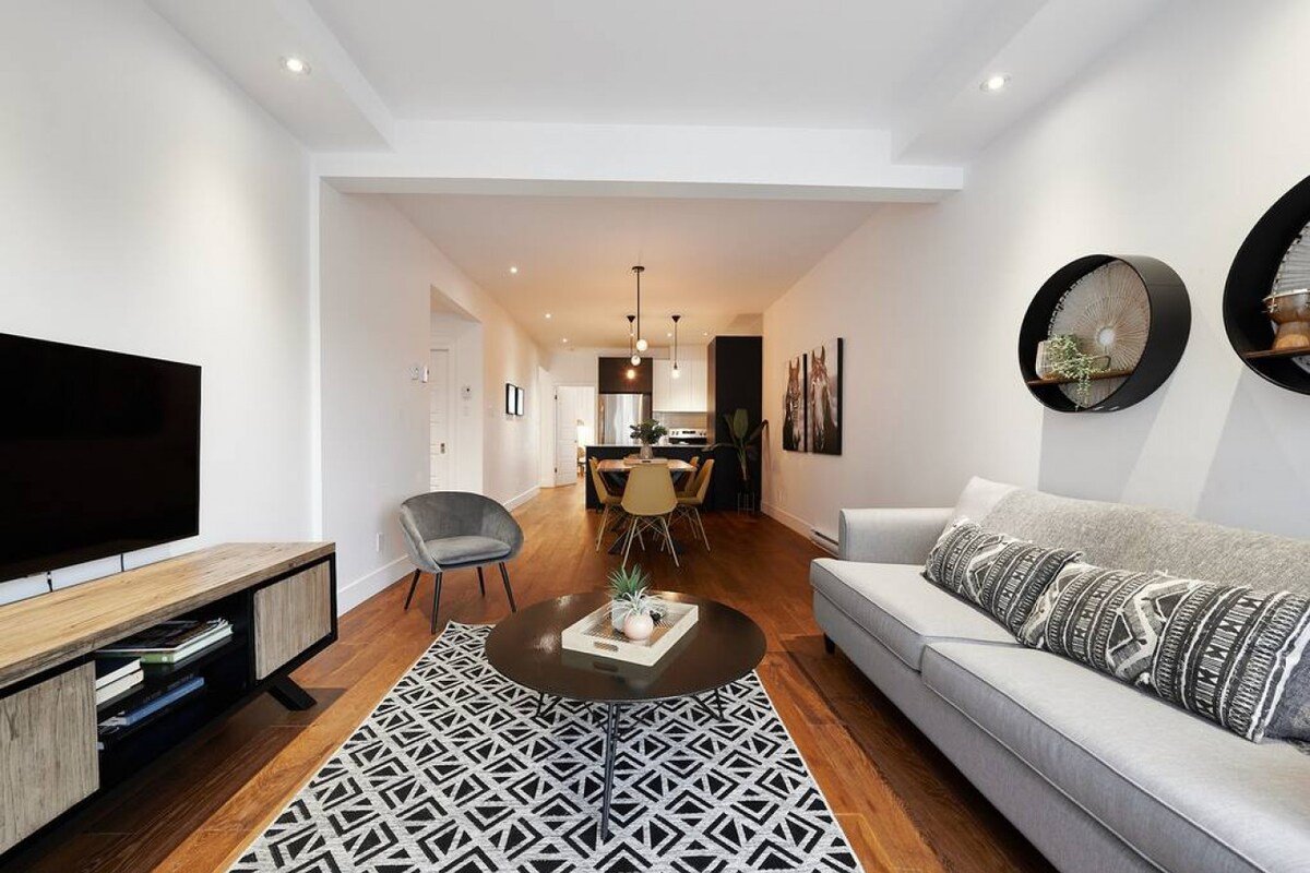 Hip, Stylish Apartment In Little Italy by Denstays gallery image 4