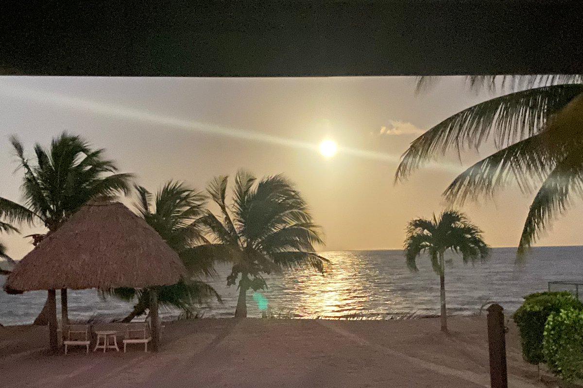 Private Luxurious Gated Beach Home with Large Pool