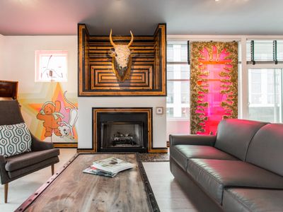 The Woodsman’s Gallery at OHC – No Cleaning Fee!