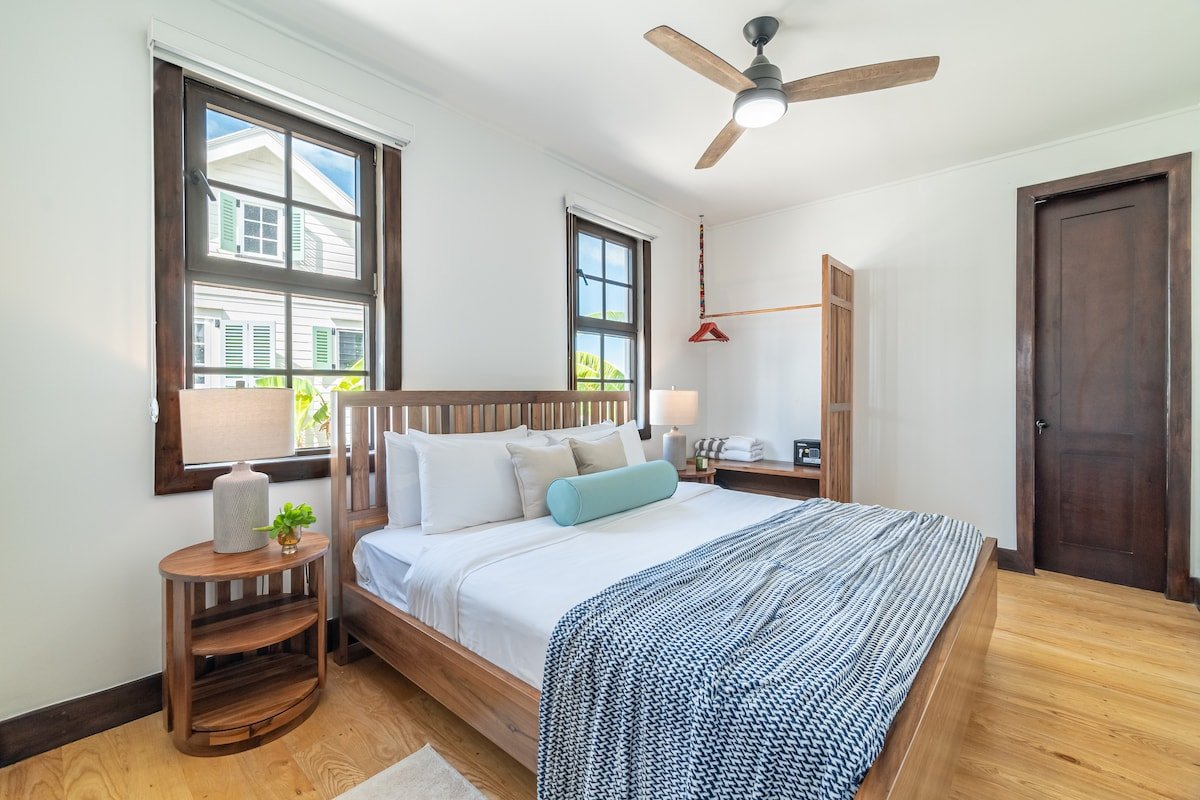 Java Villa Paradise + The PoolClub at Mahogany Bay gallery image 5