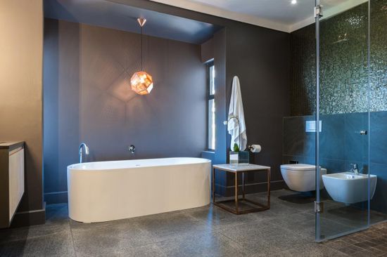 Photo 2 of The Glen Villa accommodation in Higgovale, Cape Town with 4 bedrooms and 4.5 bathrooms