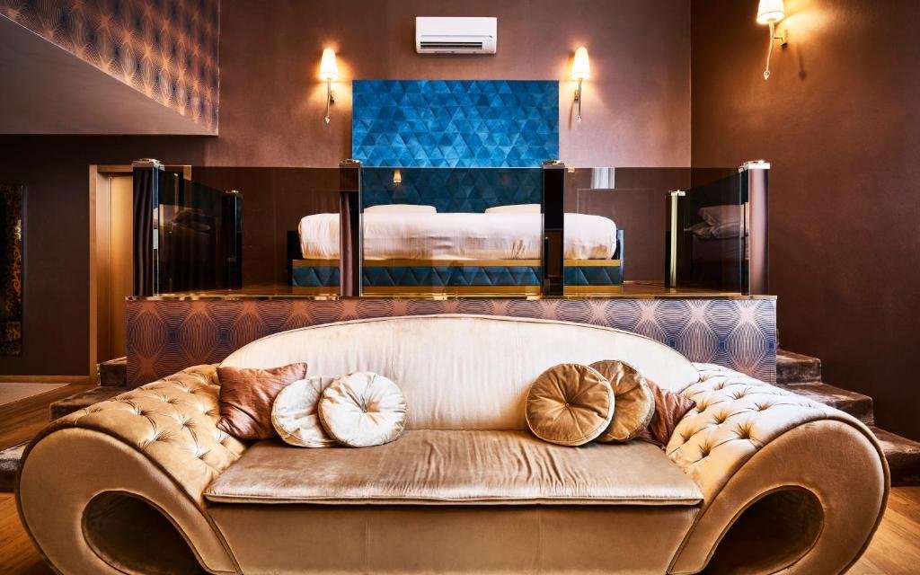 LeavingRoom | Amazing Penthouse suite in Trevi gallery image 3