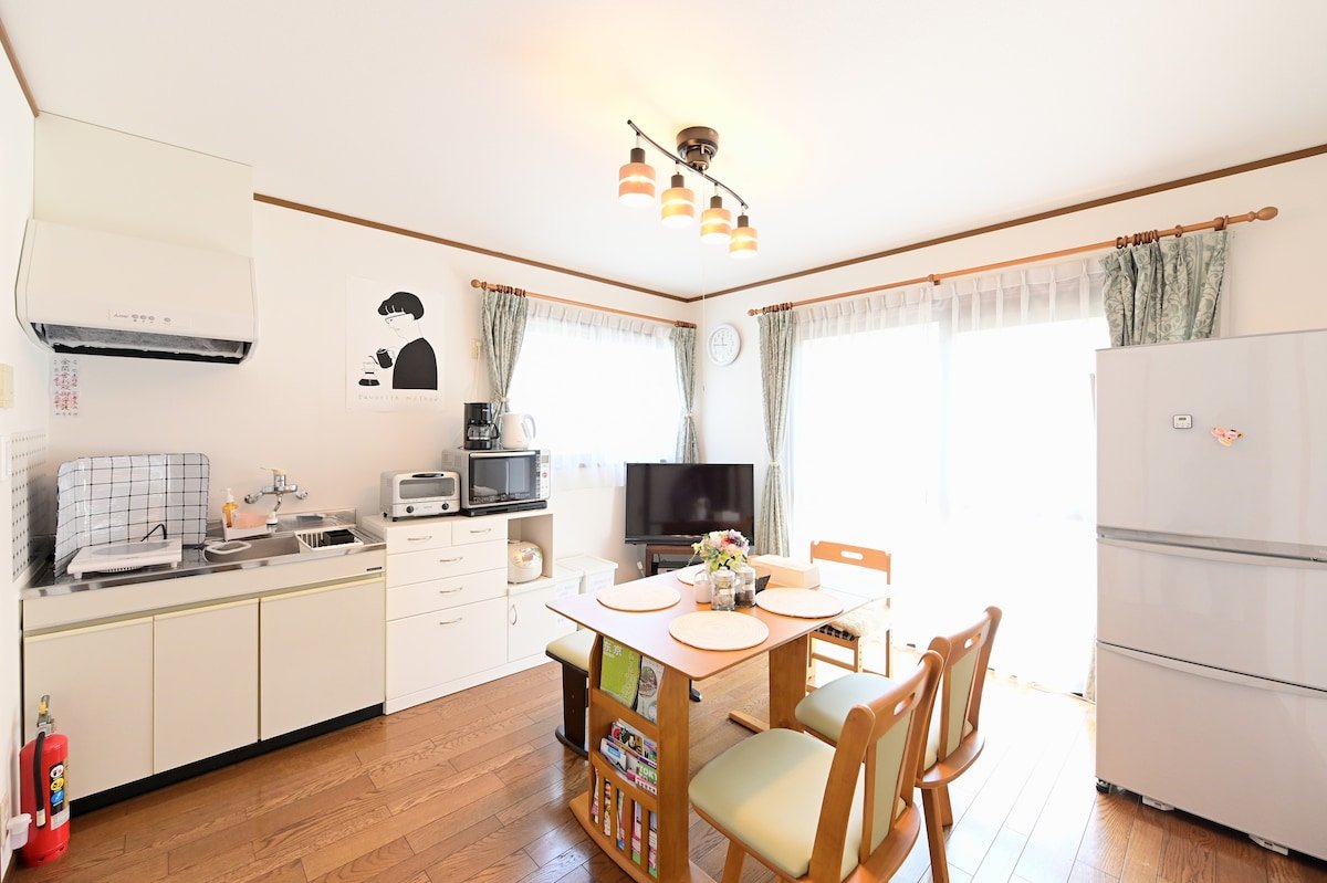 Near Harry Potter StudioTour- English, Mandarin OK gallery image 5