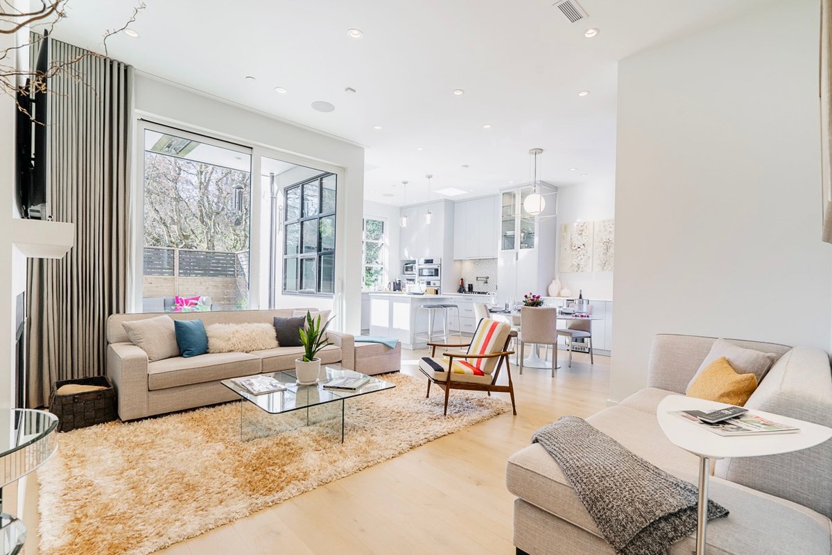 Luxury, 2-Storey, 3 Bedroom Suite in Shaughnessy