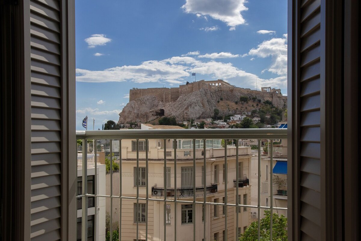 Brand new 3bdr Apt in Syntagma with Acropolis view gallery image 3