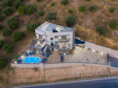 Elmaky Seaview 3floor Villa