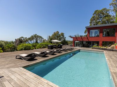 Carmim Villa by Cadenzalux