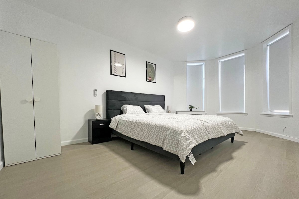 Spacious Home in Brooklyn gallery image 5