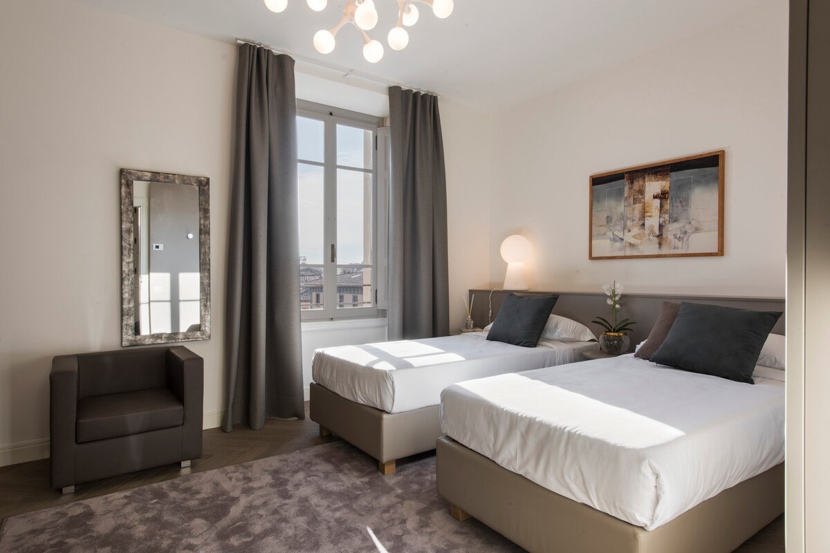 !NEW-Duomo Contemporary, steps from the Duomo! gallery image 3