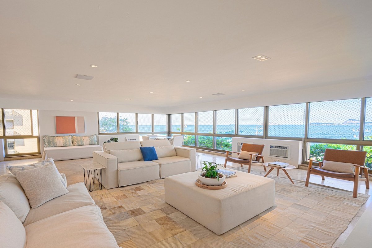 Lindo apartamento de frente para a praia do Leblon gallery image 2