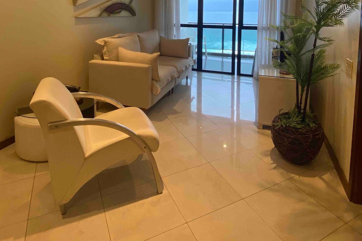 Apto otimo com vista para praia, garagem e seg.24h gallery image 3