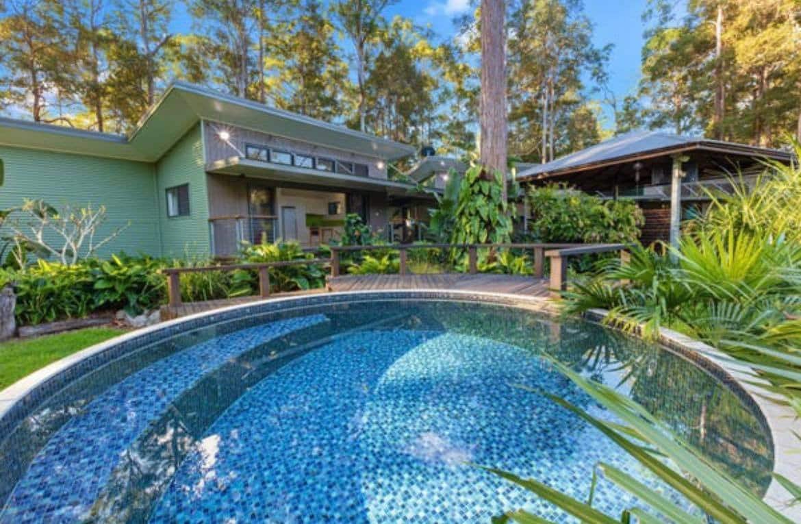 Exclusive Unique 6 BR Pavilion nestled on 15 acres gallery image 5