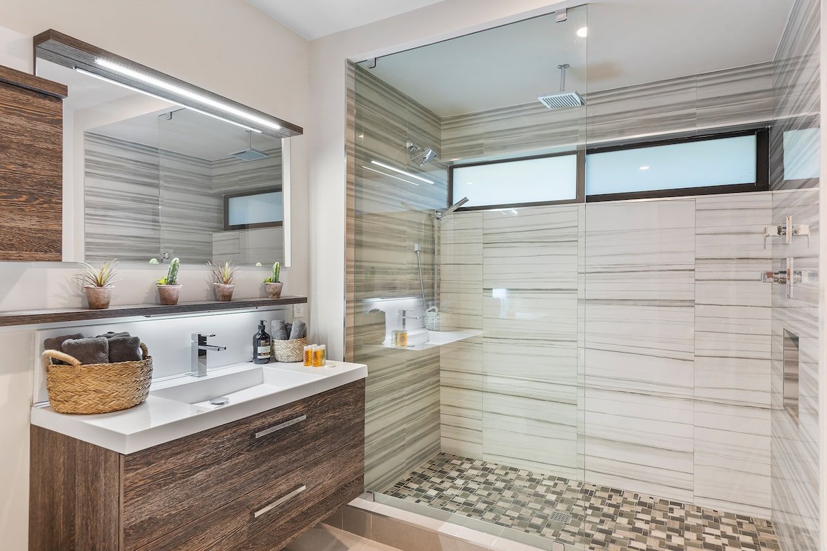 Beach Villa with Pool and Jacuzzi by Jatina Group gallery image 3