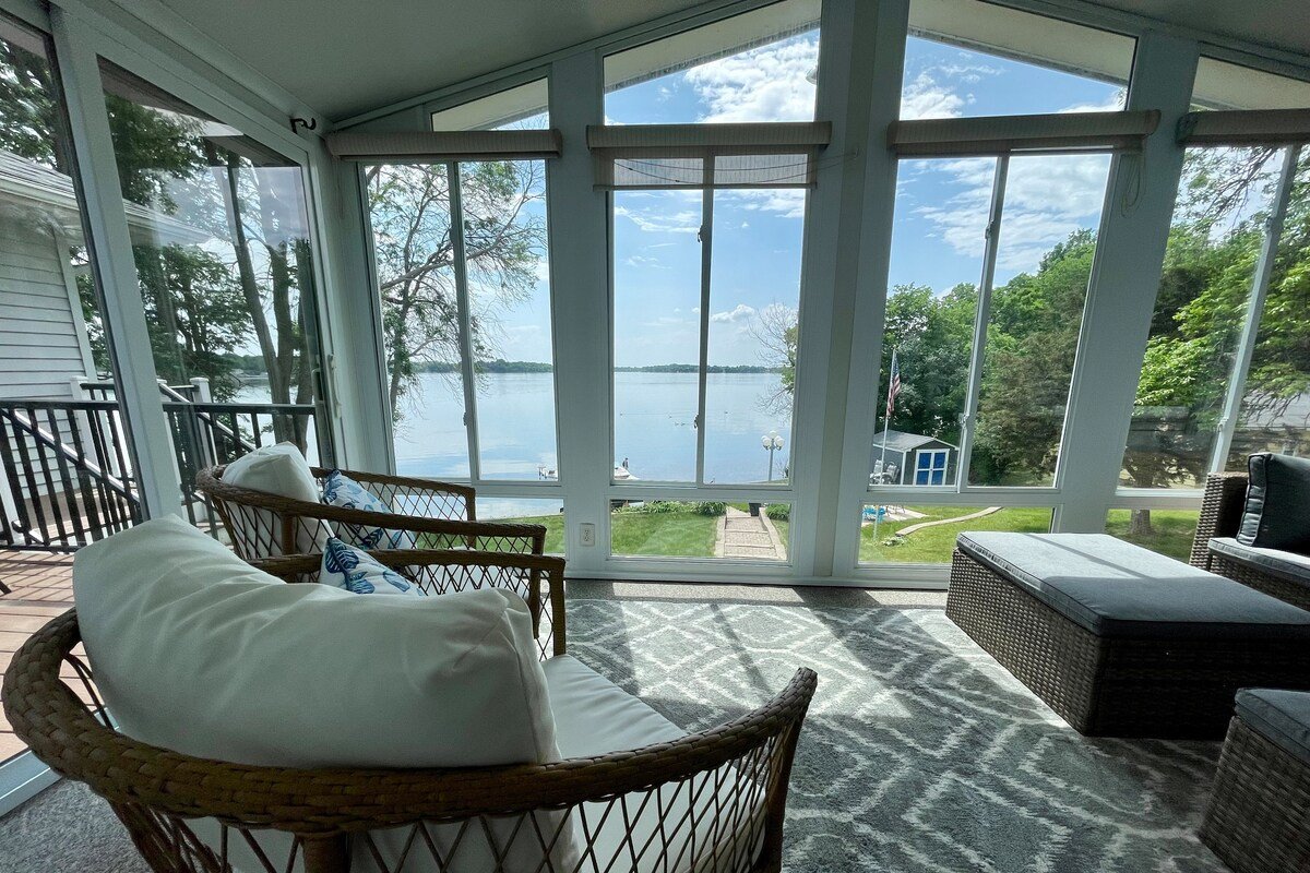 Large lakefront home on very desirable lake! gallery image 3