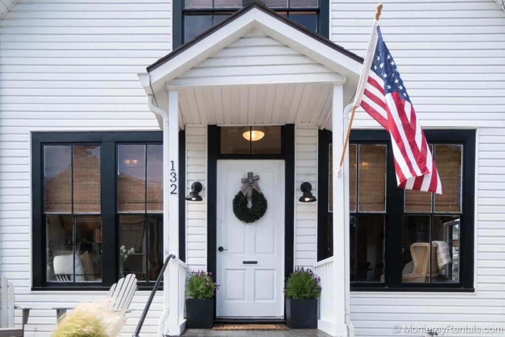 Saltbox – In the Heart of Pacific Grove