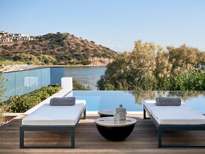 Beachfront, Includes Breakfast & Hotel Services