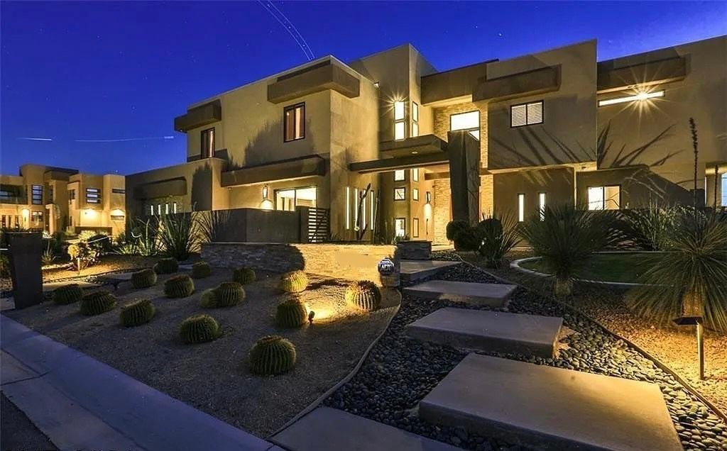 #47 Luxurious Mansion Infinity Pool Spa Tesla gallery image 2