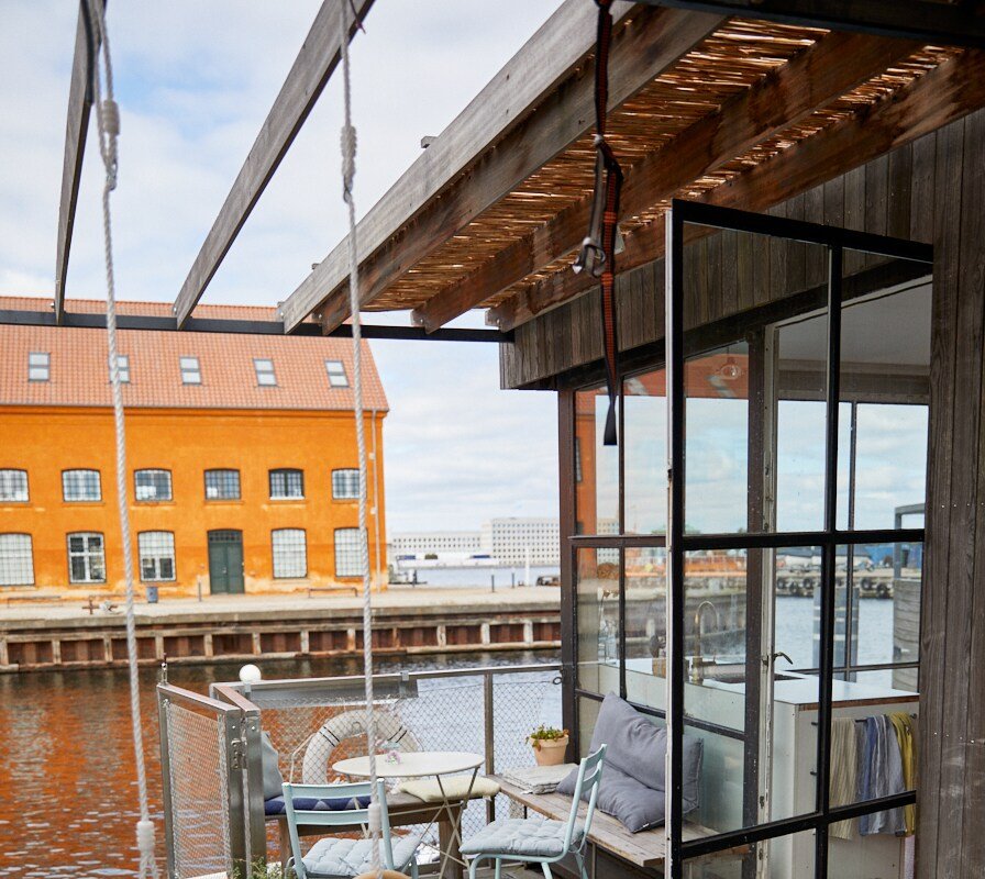 Boathouse – houseboat and evening sun Copenhagen K gallery image 5