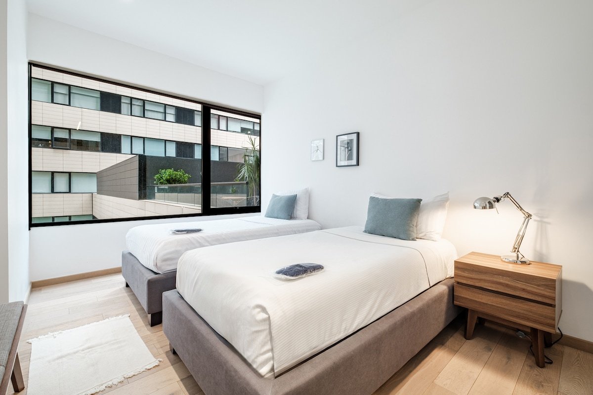 Deluxe 2-Bedroom with Private Terrace gallery image 5