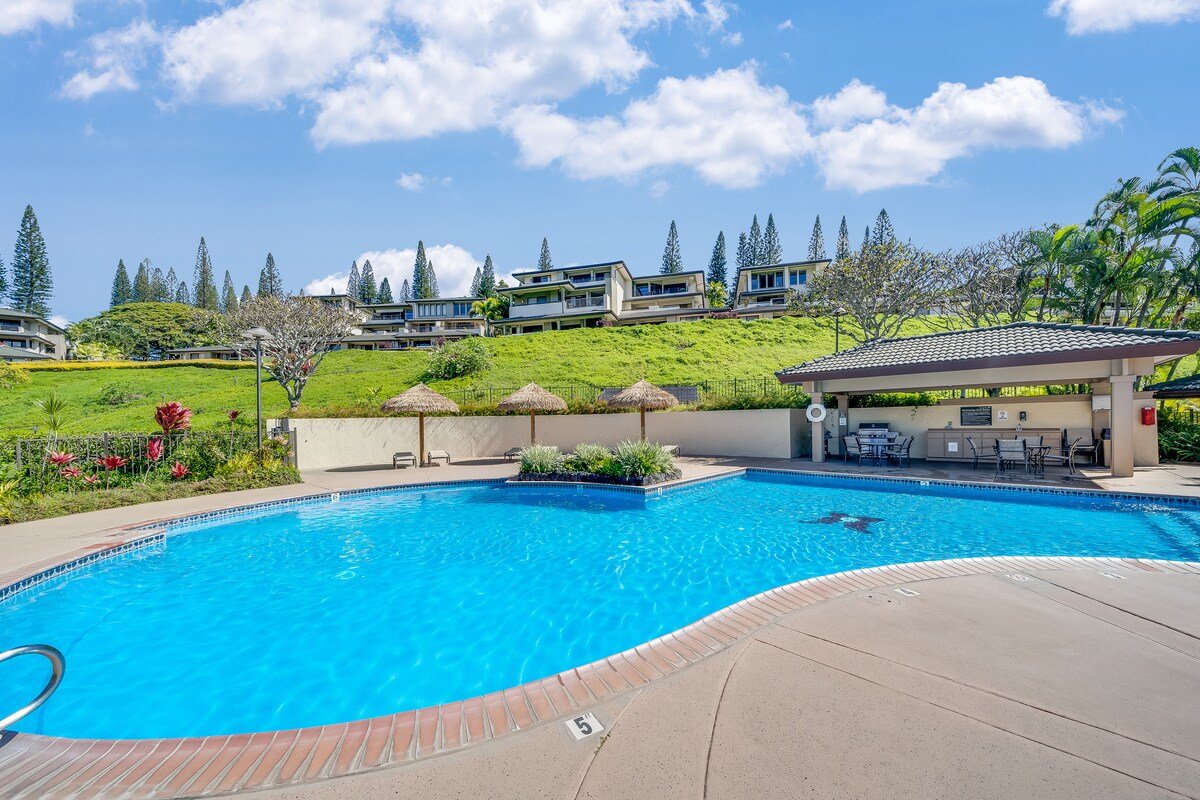 Modern Hawaii – 4th Tee Steps to the Beach gallery image 5