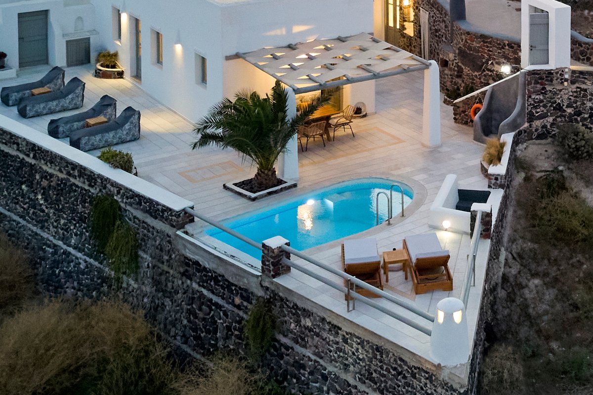 106. Hideaway Villa with Heated Pool and Sea View