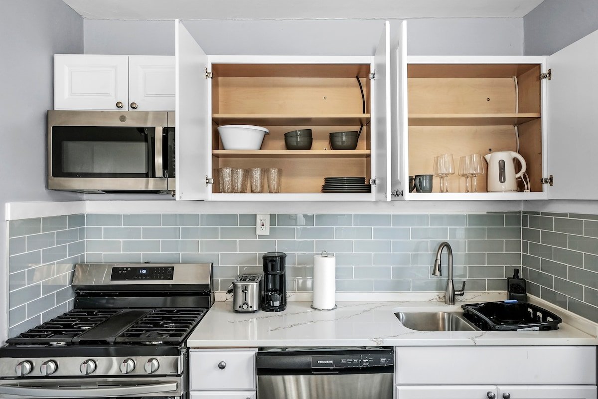 Entire BLDG | 800Mbps | Workspaces | Free Parking gallery image 4