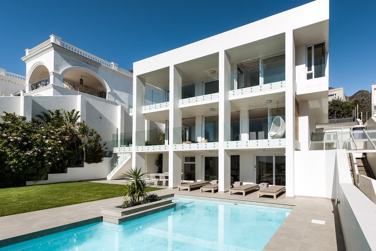 Sandpiper Heated Pool, Large Garden & Solar Backup gallery image 3