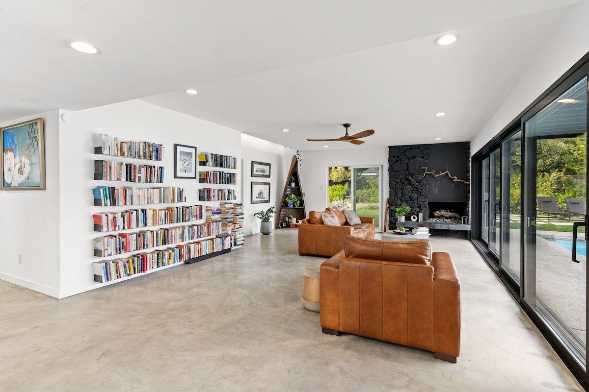 Zen Luxe Home 4bed-private pool, sauna, oasis yard gallery image 5