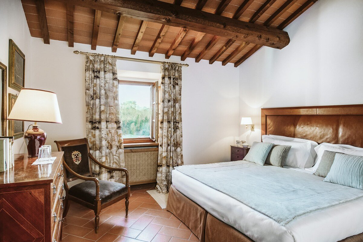 Adorna gallery image 5