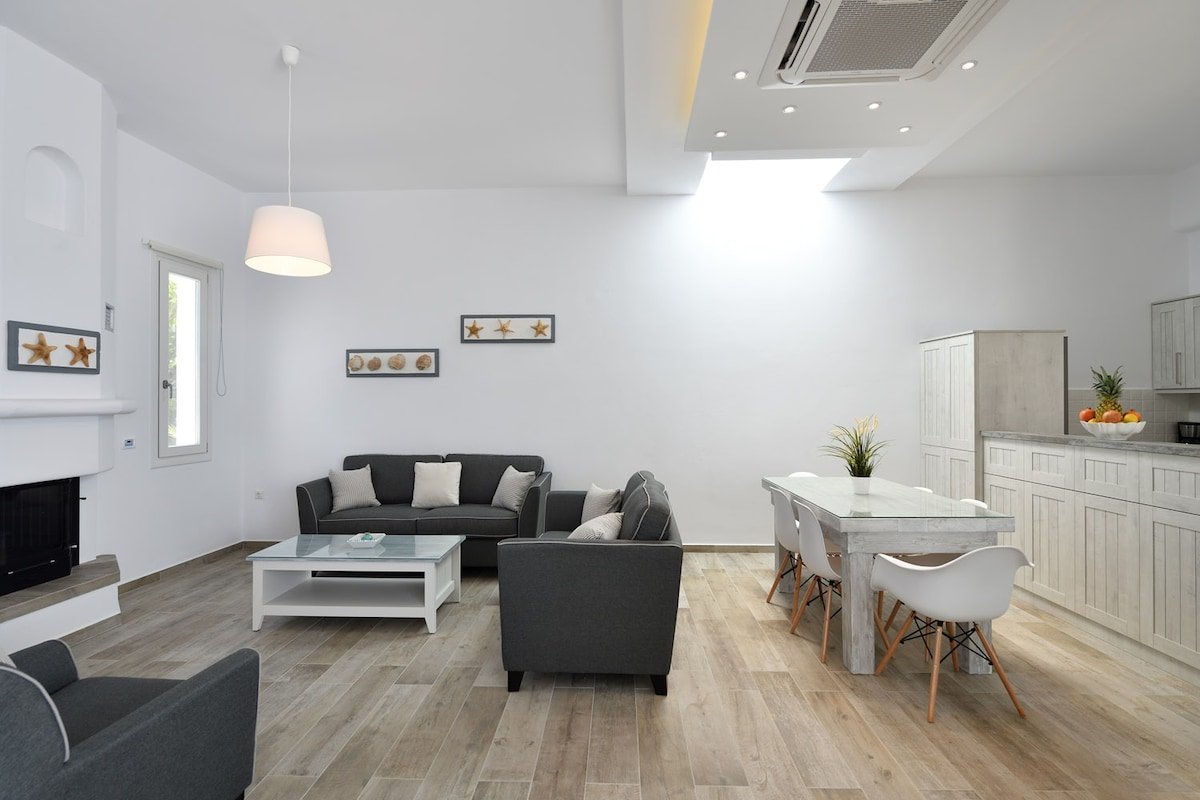 Nisides Villa Naoussa gallery image 5