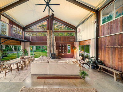 Linden Rose Barn | Short Walk to Waterfall + Views