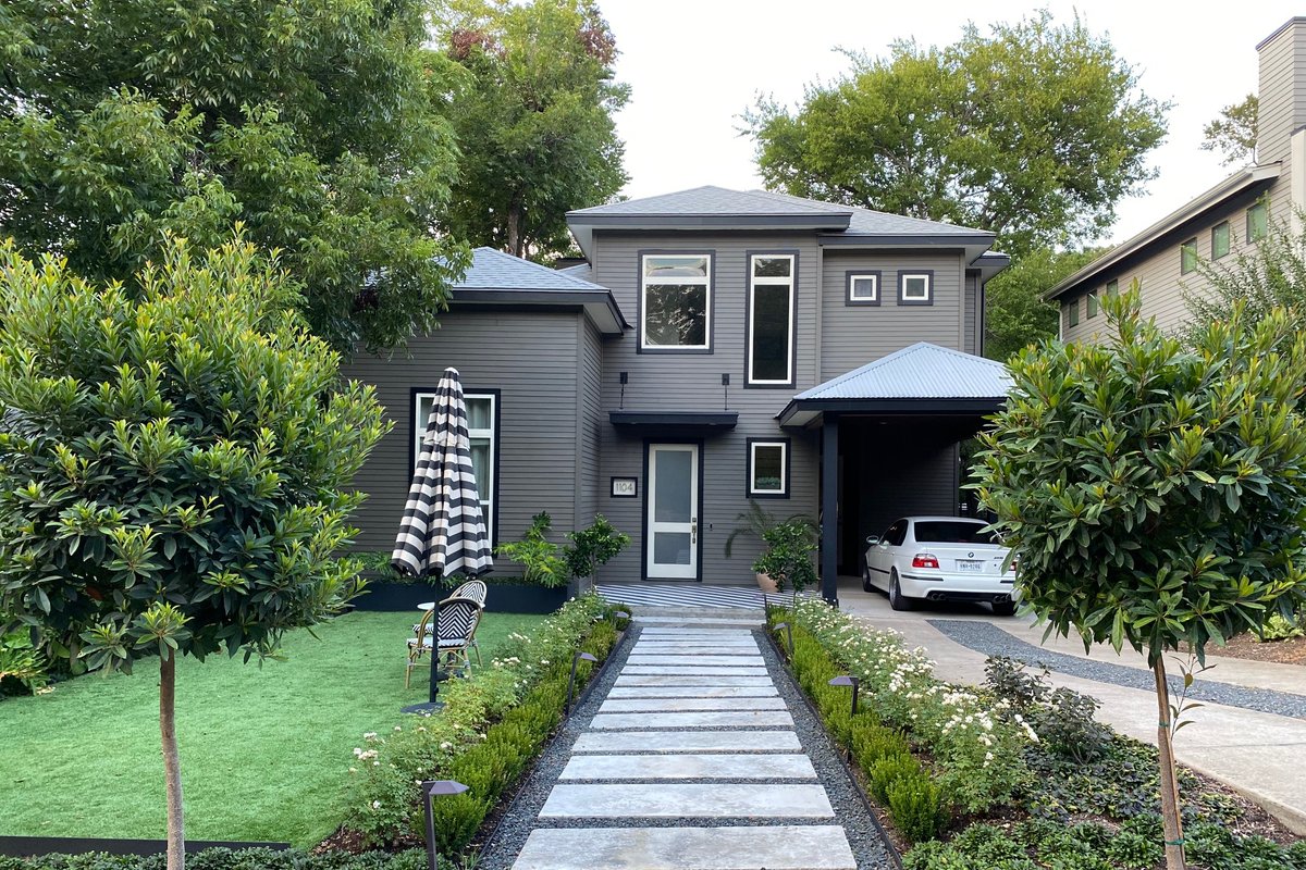 Bouldin Oasis + Hot Tub & Cold Plunge