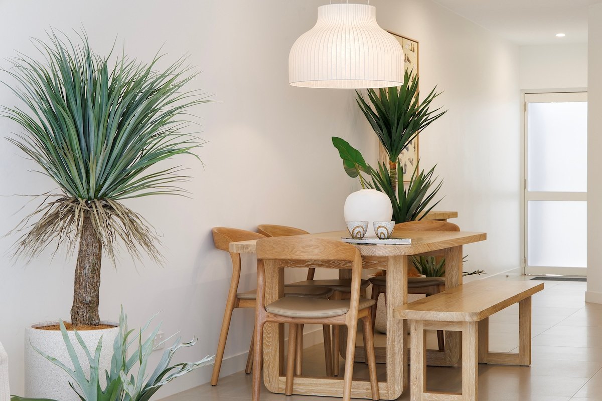 Lush Little Cove, Steps to Hastings St, Main Beach gallery image 2